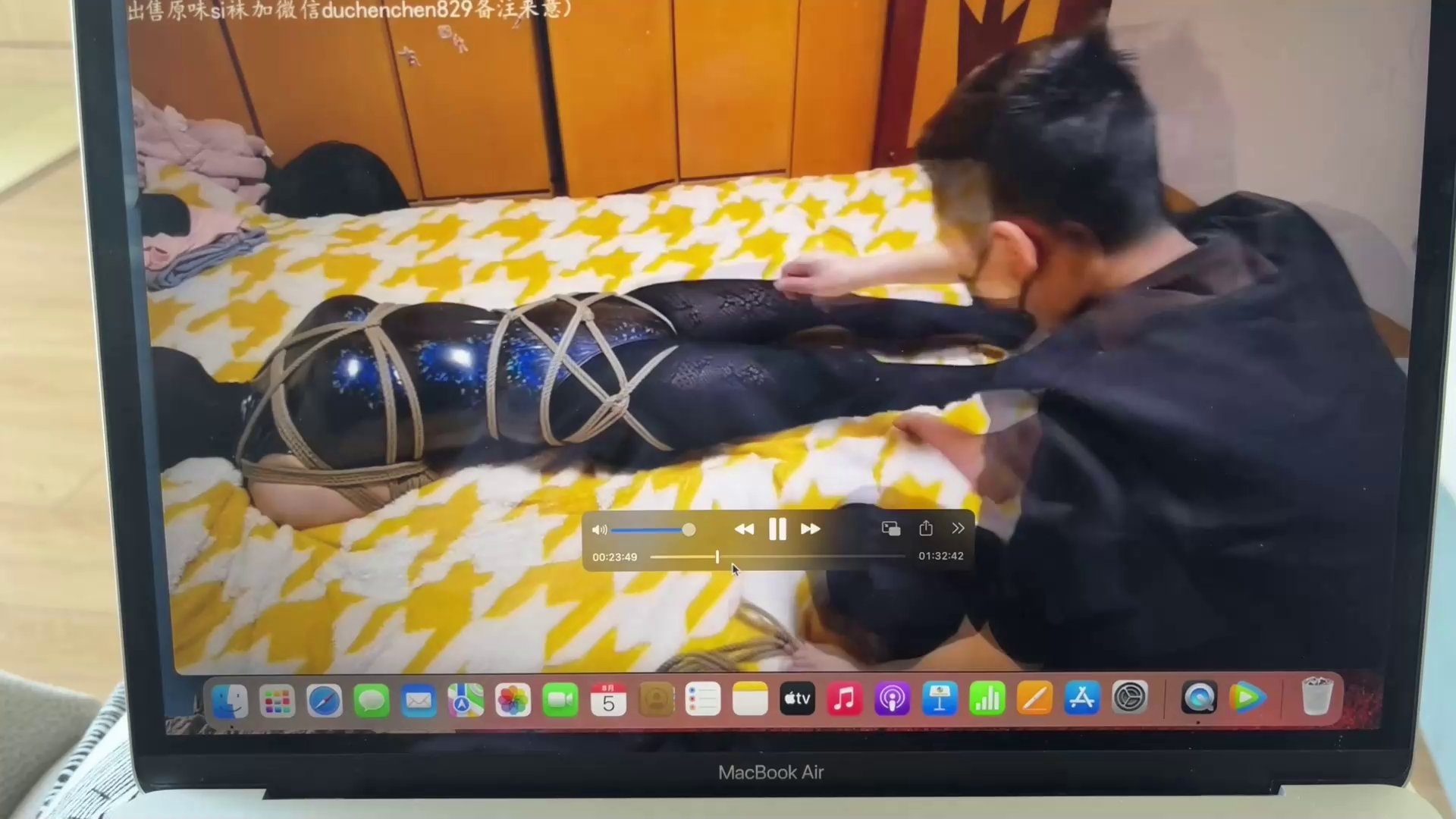 FXX JK黑丝 驷马 皮革套头昏迷