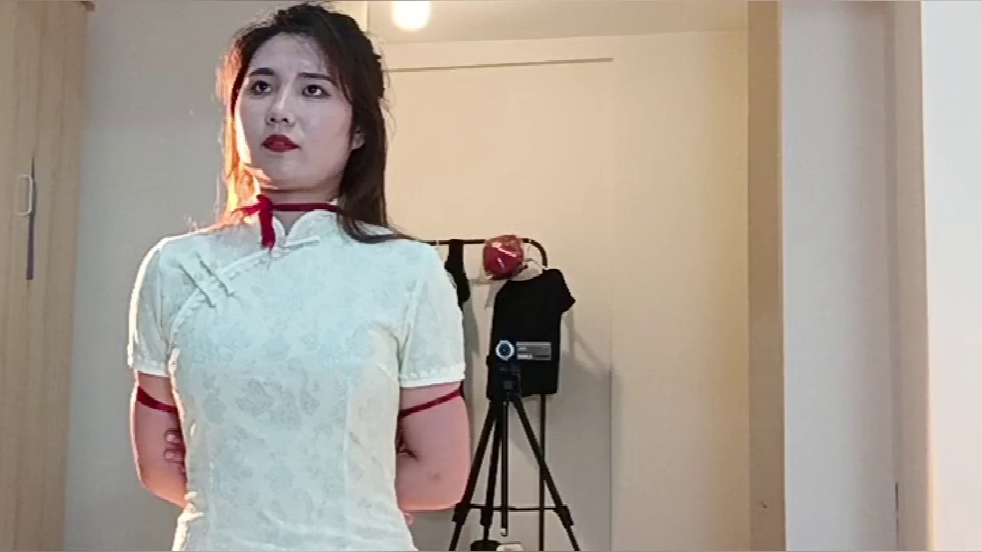 网友原创 温婉女孩筱慧的旗袍红绳游戏