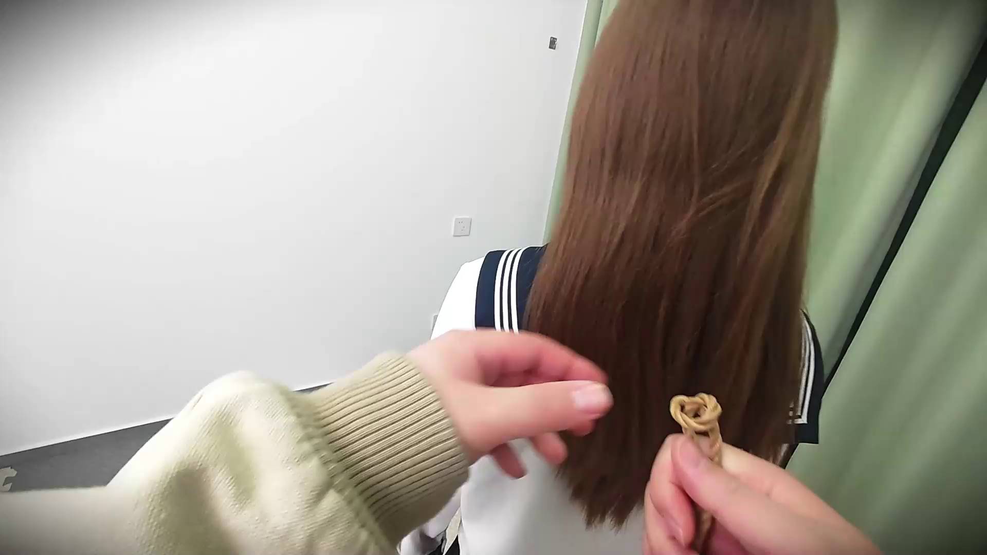 中二病 佩佩JK白丝，紧缚驷马，密闭拘束，充气口球初体验