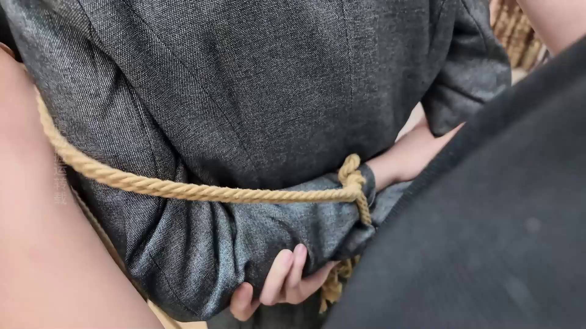 枫叶原创 缚之旅人 狩猎继续！西装OL强制玩弄！