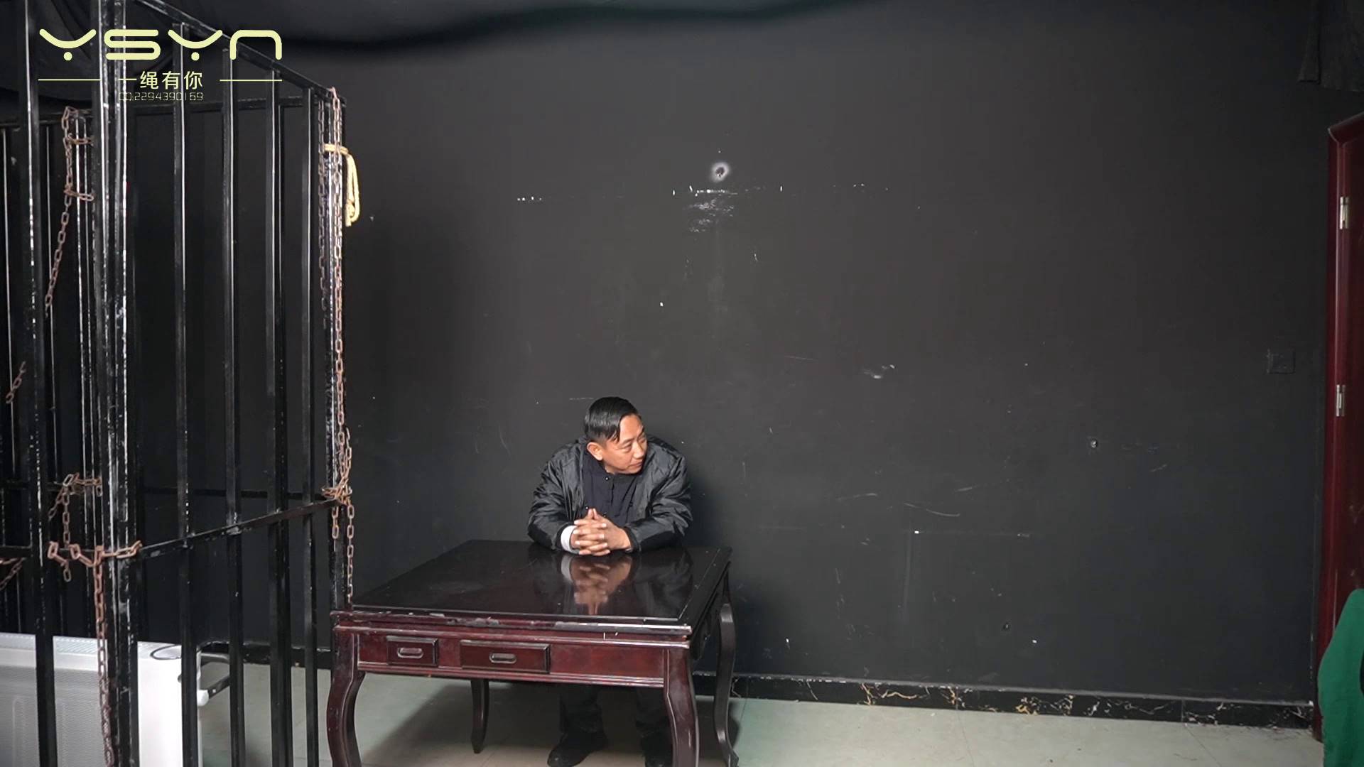 一绳有你 割断双脚的女孩