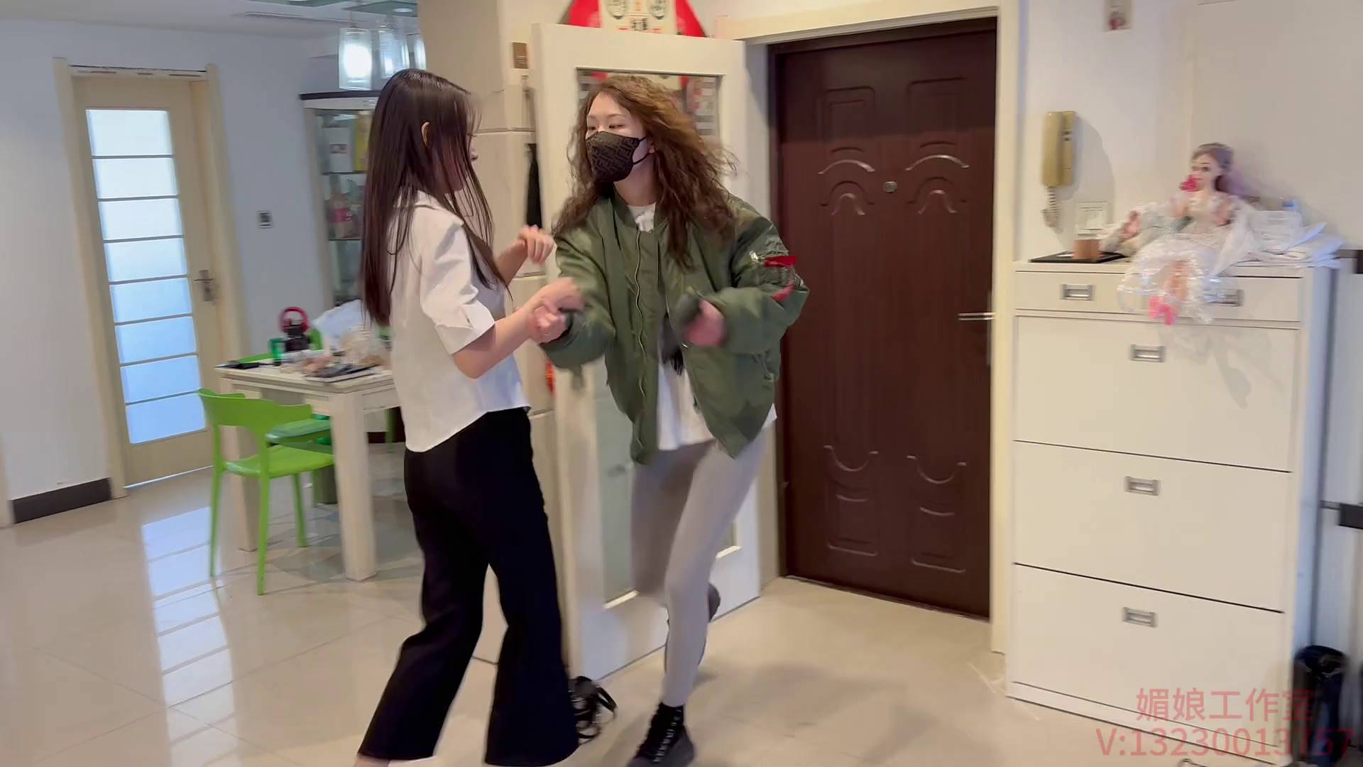 媚娘原创 尾随抢劫书瑶