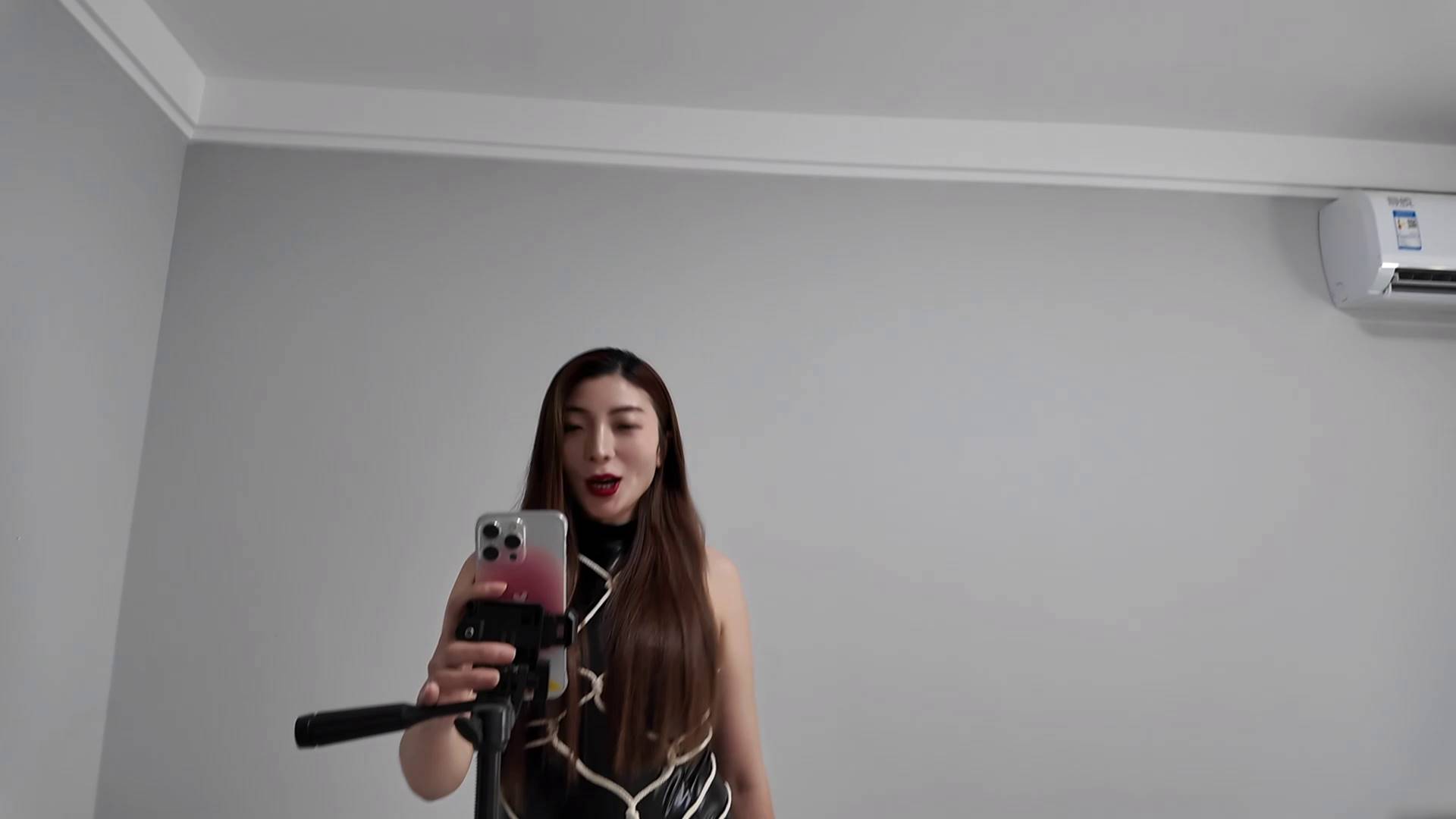 李大侠原创 惩罚女主播