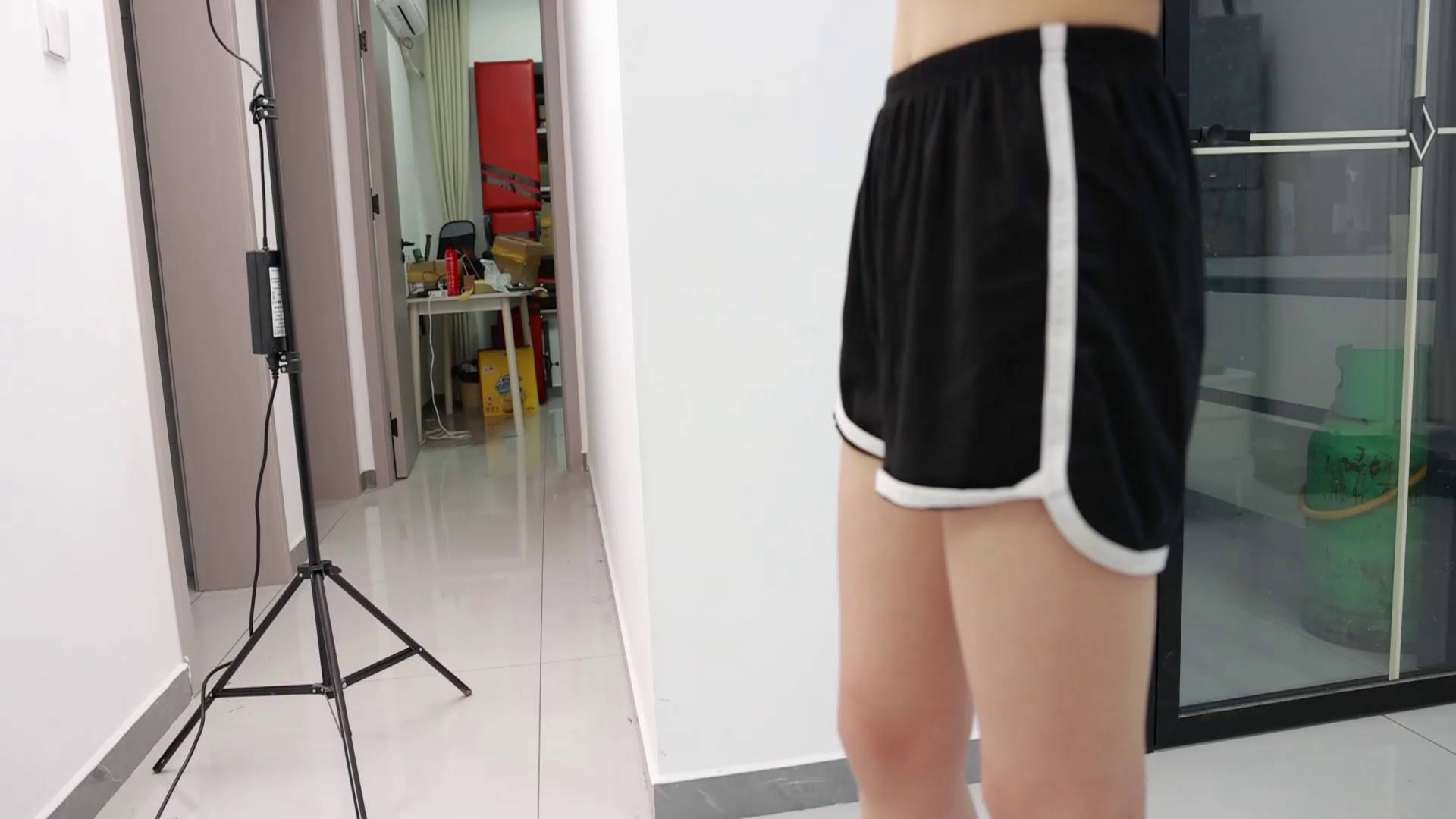 中二病 绳缚与镣铐，赤脚与高跟