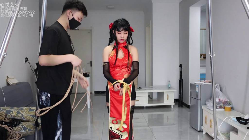 心悦艺束 可知什么是漫画腿，漫画腿少女草莓得COS（第二弹）少女前线红牡丹旗袍