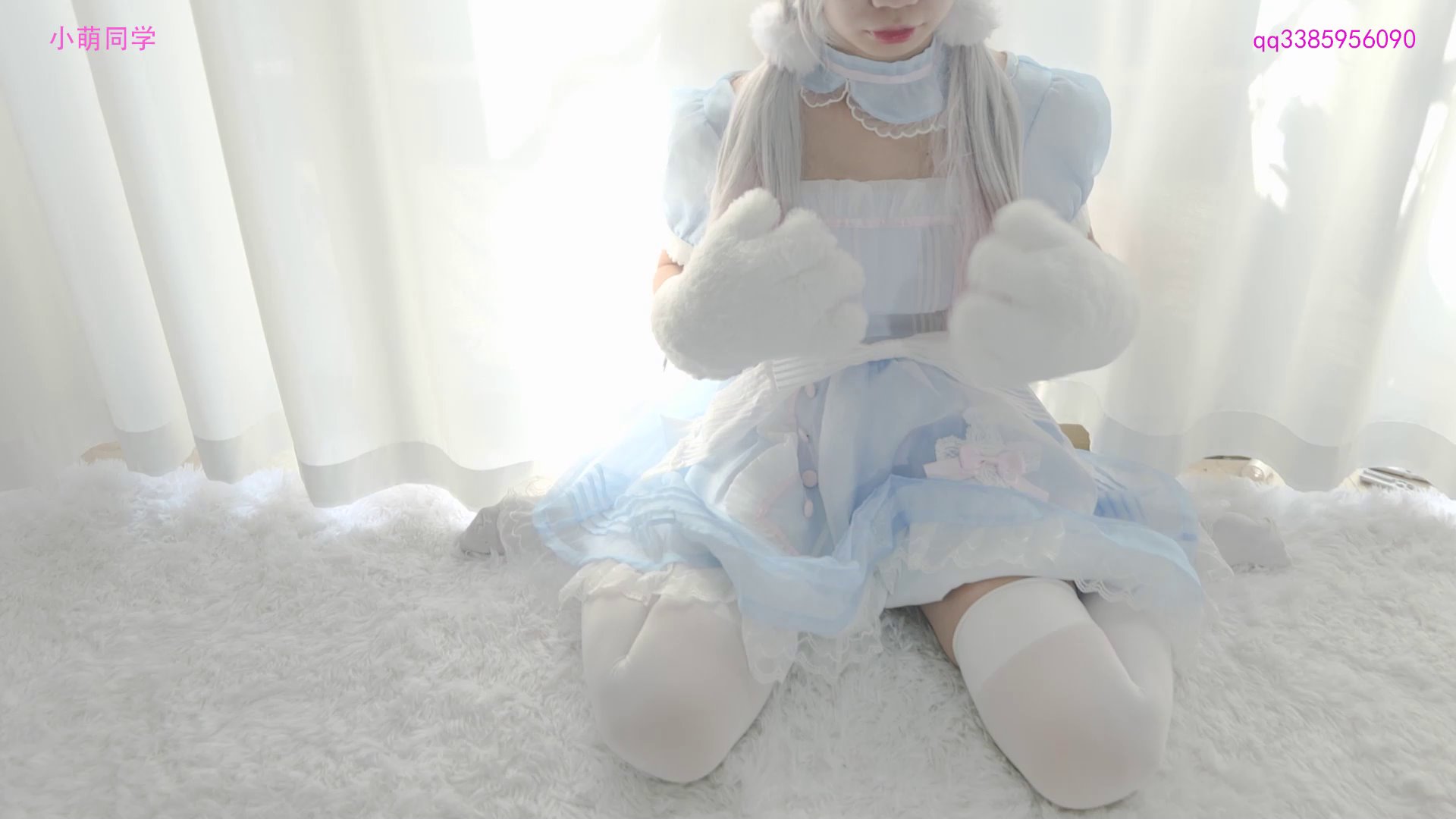 小萌同学 双马尾白丝，捆绑防疫防毒面具